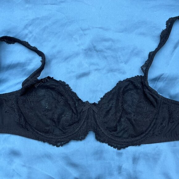 Victoria's Secret Dream Angels Unlined Demi Bra, Chantilly Lace Black, Size 32DD - Picture 1 of 7